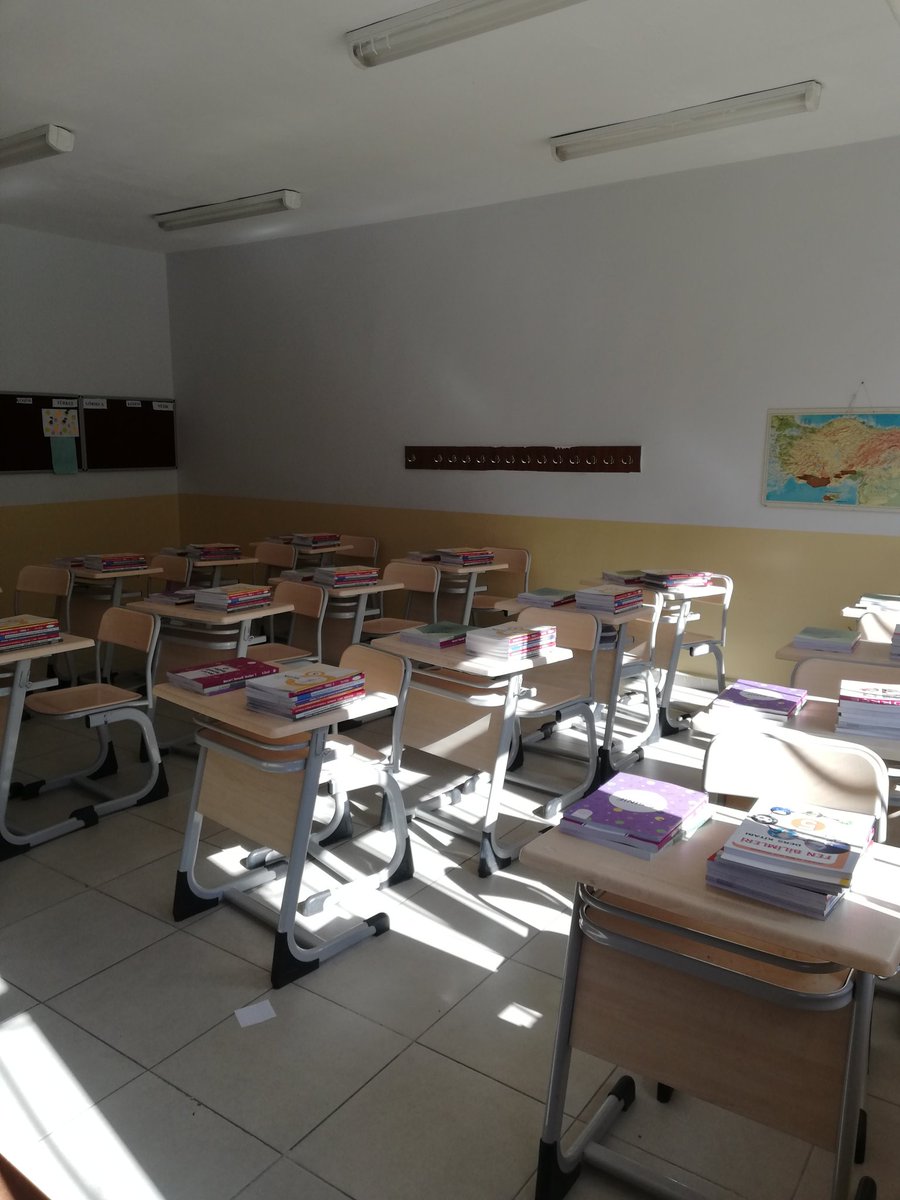 2022-2023 Eğitim öğretim yılı için Millî Eğitim Bakanlığımızın göndermiş olduğu kitaplar ve yardımcı kaynaklarla okulumuz yeni eğitim öğretim yılına hazır... Artık öğrencilerimizi bekliyoruz. 💫📚
<a href="/tcmeb/">Millî Eğitim Bakanlığı</a> <a href="/Erzurum_Mem/">Erzurum İl Millî Eğitim Müdürlüğü</a> <a href="/skaygusuz/">Salih Kaygusuz</a> <a href="/MemTortum/">Tortum İlçe MEM</a> <a href="/OrhanOzen_25/">Orhan ÖZEN</a>