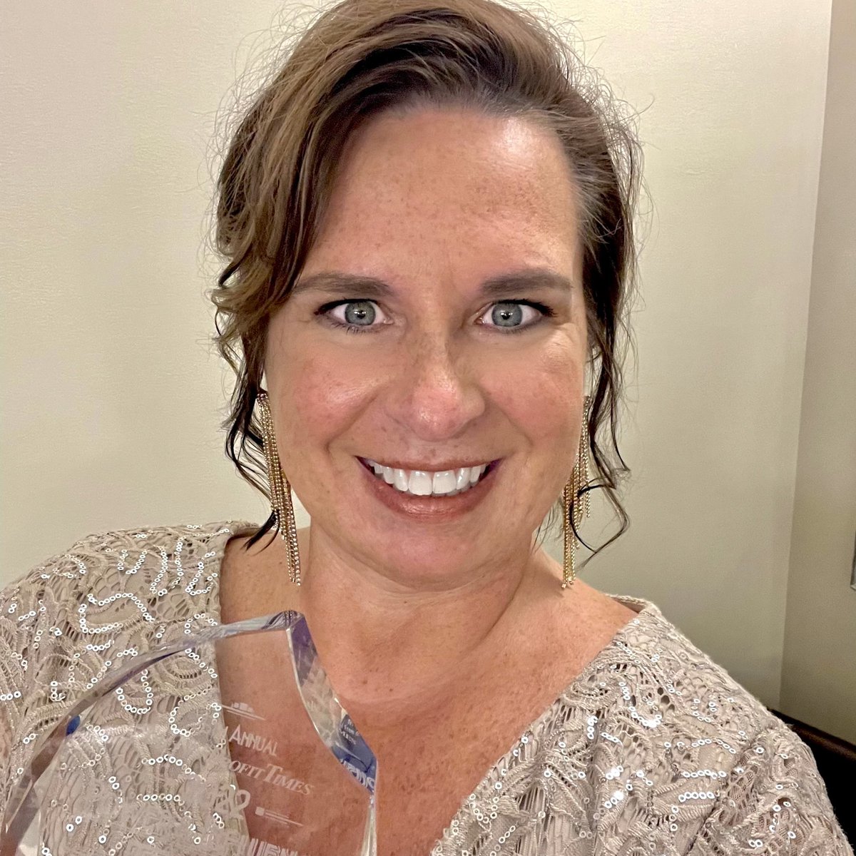 NicoleNAFC's tweet photo. So #grateful to the @NonProfitTimes  for naming me to the 2022 Top 50 Power &amp; Influence list. Honored to represent @NAFClinics in a room of such exceptional #nonprofit leaders. To read the whole list of awardees, visit https://t.co/l2khCaIT8t https://t.co/SATwCQ4UmI