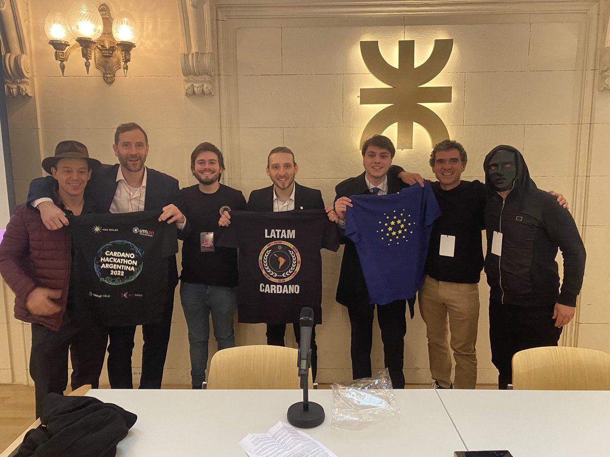 EuCardano's tweet image. Here a thread of all the people that we meet in the #CardanoHackathon 

@LucasMacchia2 @elpincha @joseiadicicco @frbautn @LatamCardano @CardanoSolar 🪡🧵

👉🏻 Many familiar faces and new ones, right? #CardanoCommunity @Cardano @danny_cryptofay @krissbaird @allyillustrated