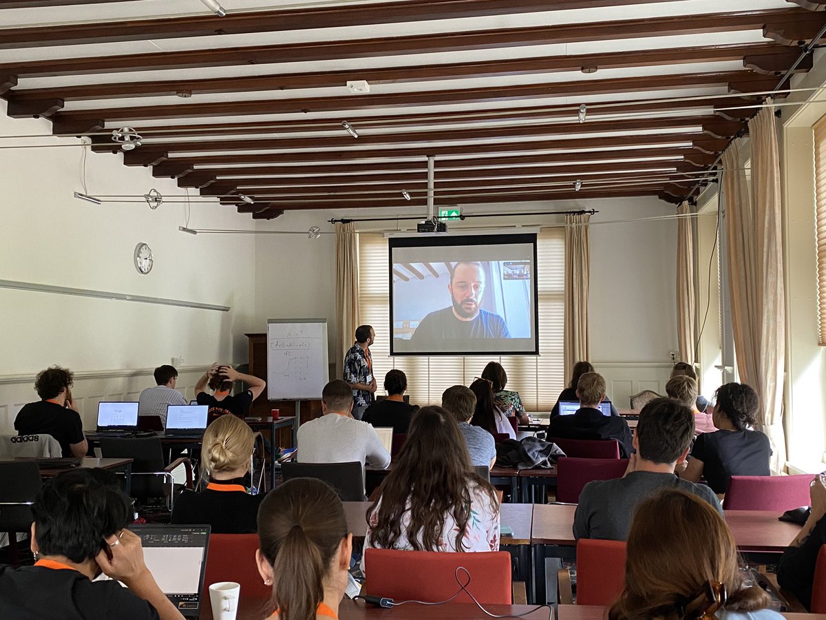 <a href="/SantBrandi/">Santiago Brandi</a> at #DCBT2022 summer school talks about how to bring #NeuroTechnology from the lab to the #healthcare #market