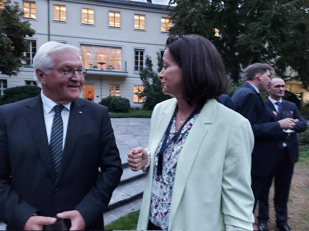 GermanyCapetown's tweet photo. Big honor to have met 🇩🇪 Federal President Frank-Walter Steinmeier in his official residence garden #SchlossBellevue during #boko22. The #FederalPresident paid a state visit to 🇿🇦 in 2018 and still has fond memories of his time in @CityofCT. https://t.co/czK04o5G8j