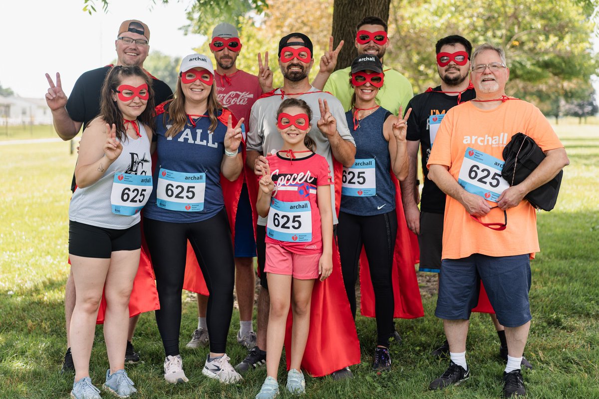 OhioAutoDealers's tweet photo. John Hinderer Chrysler Dodge Jeep Ram held a Field Day benefitting American Heart Association. Through the generosity of their participants, sponsors, and donors. the dealership raised $100,000! #DealersDoGood #GoodNewsFriday 

@NADAUpdate https://t.co/PJJnfOiUmm