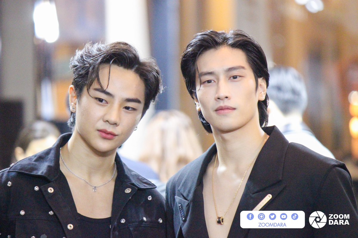 zoomdara_online's tweet photo. ไบเบิ้ล - ต้า กับการเดินพรม เป็นการเดินที่ทำให้แอดใจสั่นมากๆ สองพี่น้องตระกูลรองเค้าแน่นอนจริงสุด 🖤😎

#MChoicexBeOnCloud 
#BibleWichapas #ta_nannakun
#Mchoice2022
#MintAwards2022
#MintMagTH https://t.co/iNWp48DibU