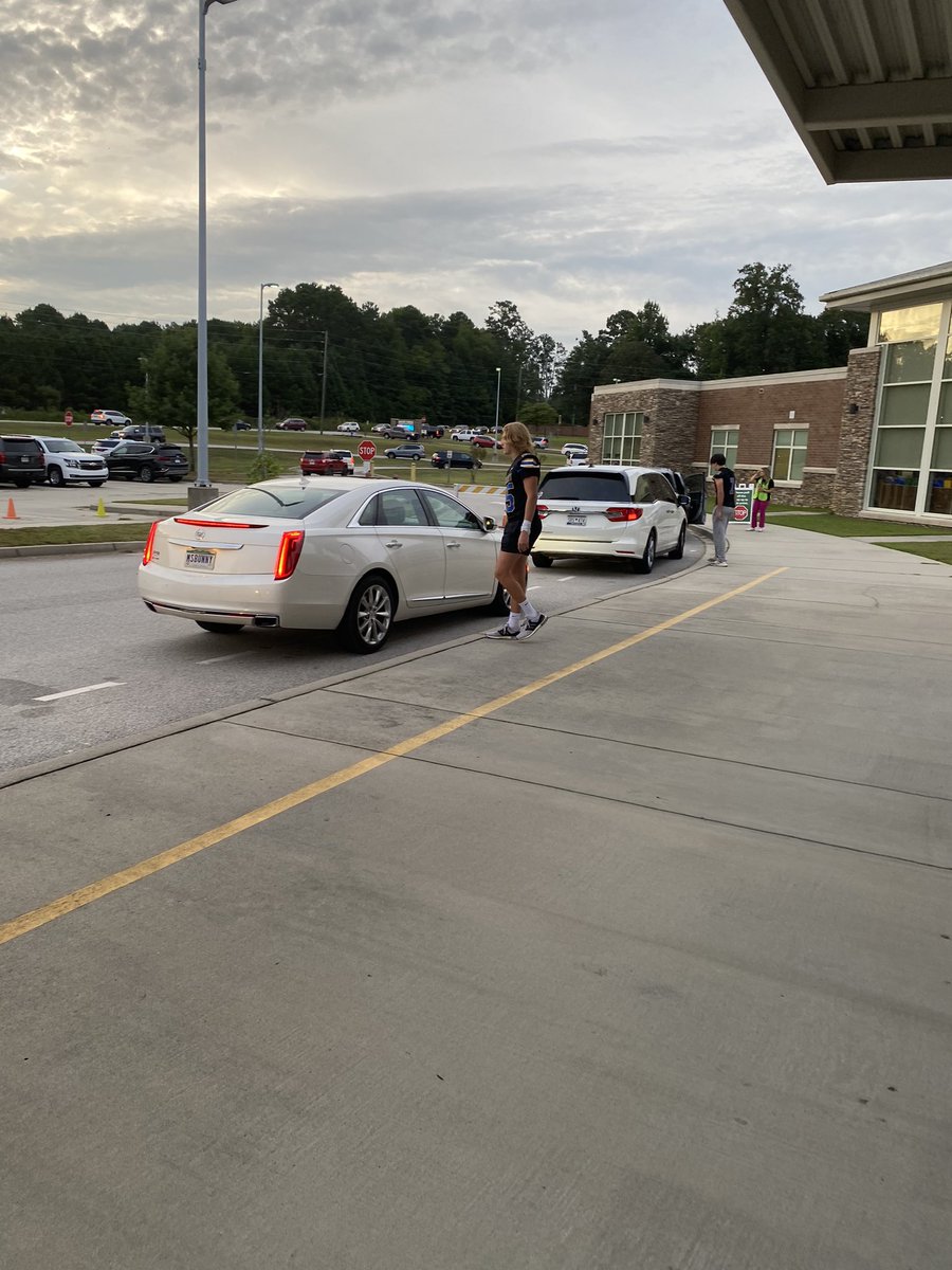 Thank you <a href="/LHSWildcatsLex1/">Lexington High School</a> football players for welcoming our  <a href="/RCESLex1/">Rocky Creek Elem.</a> Rangers this morning!!!  #oneRCE