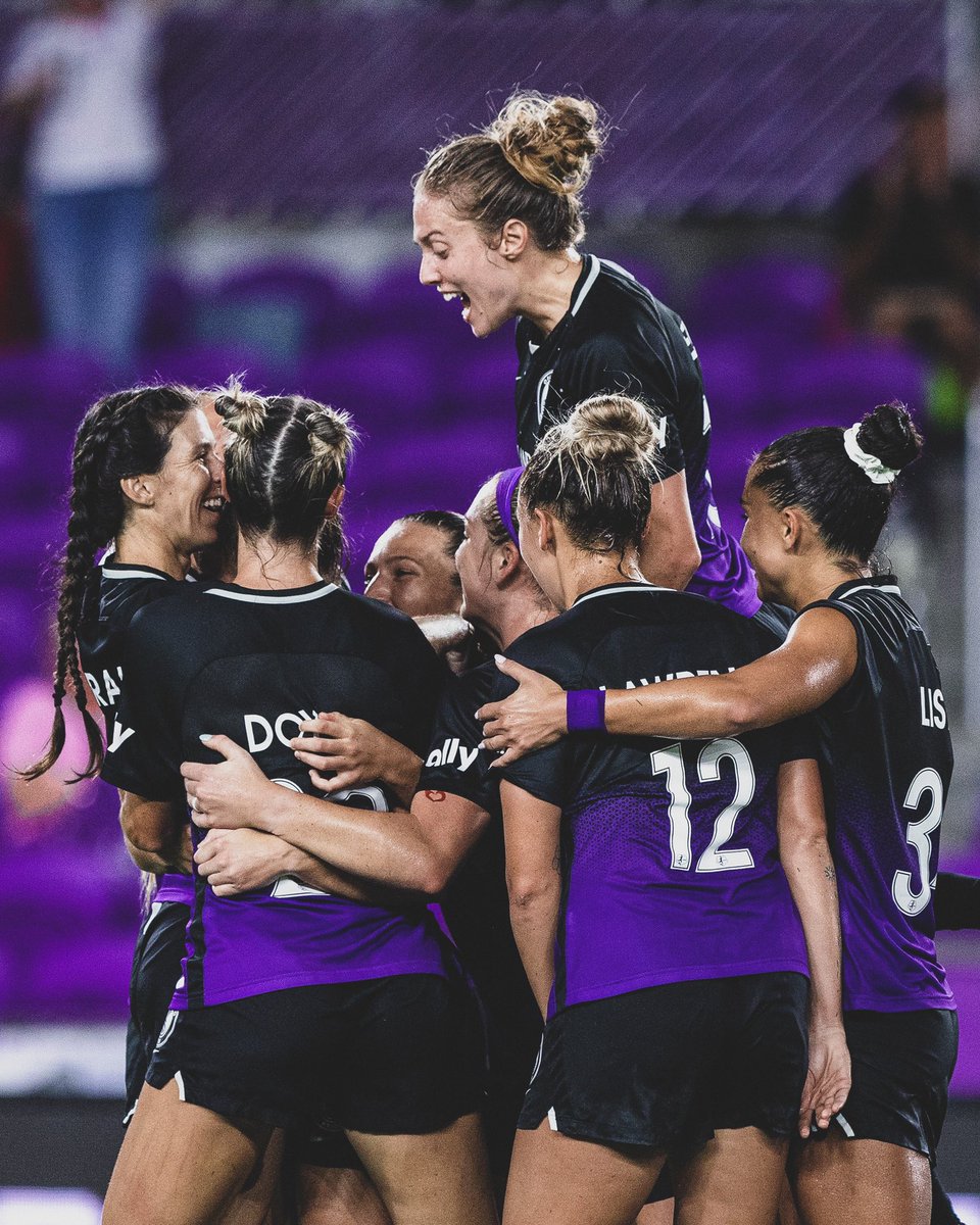 We are back! 🔥⏳ Back home w the fam!! 🙌🏼 ⏰ 7:00 pm (EEUU) / 1:00 am (ESP) 👾 twitch.tv/nwslofficial2 📺 Paramount + #PrideOrDie #WhyNotUs 💜 @NWSL