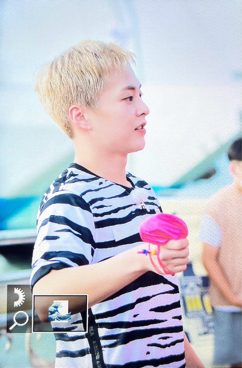 220909 #시우민 #XIUMIN