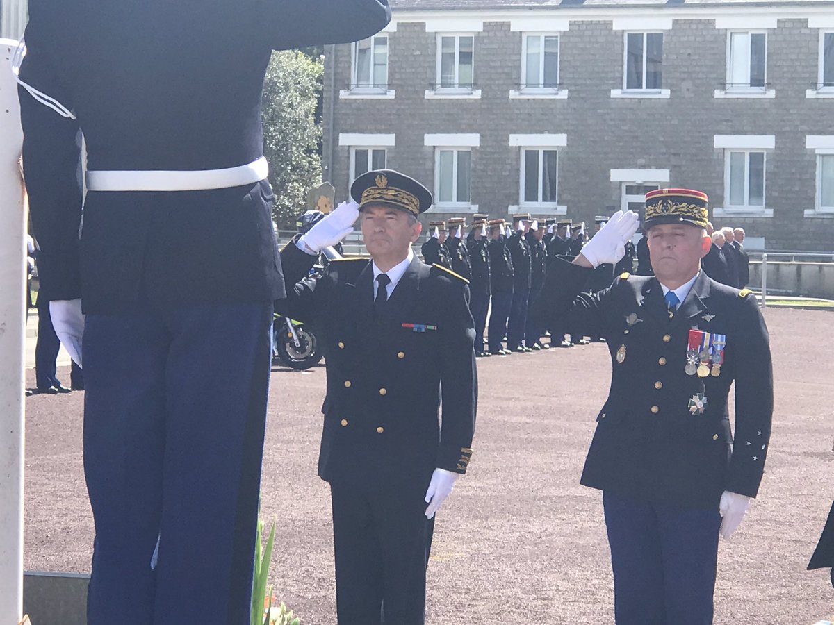 PSimonOF's tweet photo. A #Rennes, cérémonie de prise de commandement du général de corps d’#armée Hubert #Bonneau, nouveau commandant de la région de #gendarmerie #Bretagne et de la #gendarmerie de la zone de #défense et de #sécurité ouest @ouestfrance35 @AJDPresse @Gendarmerie_35 @PorteparoleGN https://t.co/pvrWzzCiVZ