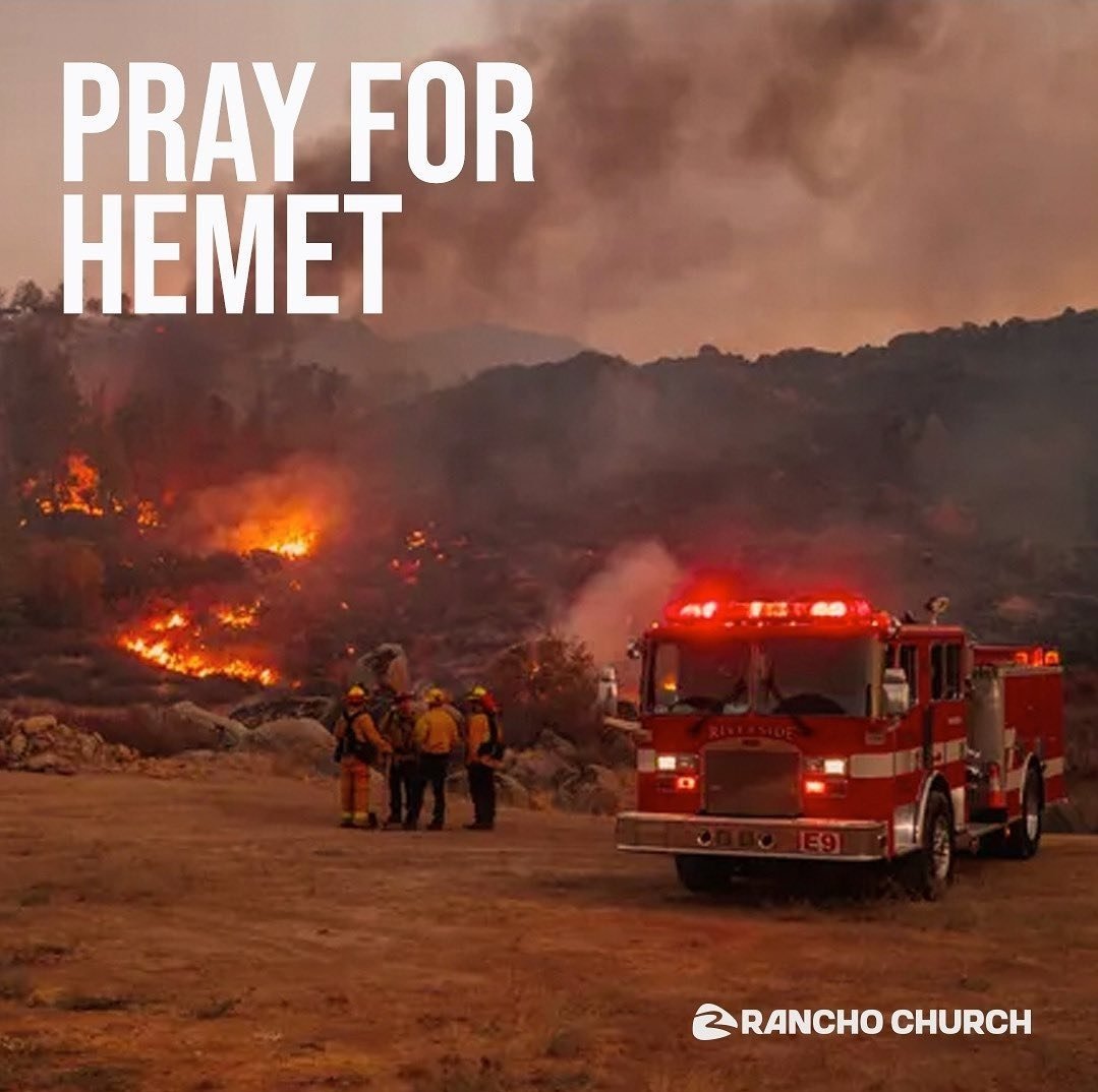 suuurfgod's tweet photo. #calfire #calfireriverside #simpsonpark #Easthemet
#Fairviewfire #riversidecounty #suuurfgod #vallevista #hemet #california #wildfire https://t.co/8yFw0xnd6d