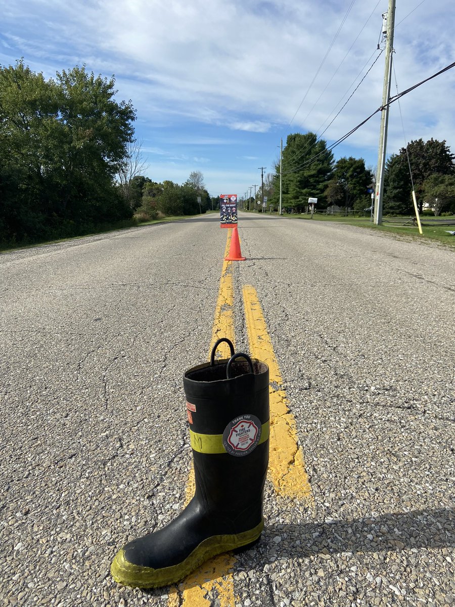 AthensFire's tweet image. We filled the boot! Thank you all the volunteers and donors! Together with @MD_Canada! @clasmkl @fennt2000 @Limapda