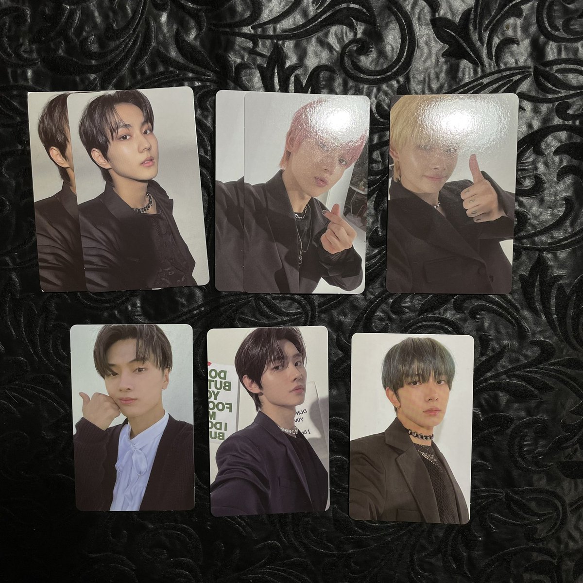 fanessentialsph's tweet photo. wts/lfb ph enha

｡:°ஐ  enhypen - dimension : answer pobs, album pcs &amp; polas

ꔛ  heeseung, sunoo, ni-ki, jungwon, jake, jay, sunghoon
ꔛ  qyop
ꔛ  no rush shipping
ꔛ  payo

dm to buy~! https://t.co/IXInyGiRWt