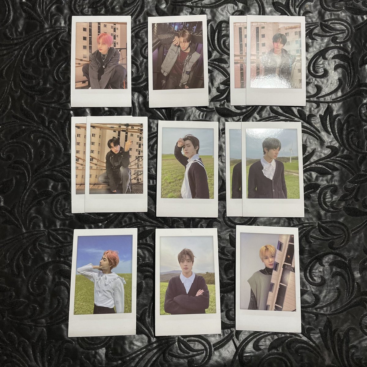 fanessentialsph's tweet photo. wts/lfb ph enha

｡:°ஐ  enhypen - dimension : answer pobs, album pcs &amp; polas

ꔛ  heeseung, sunoo, ni-ki, jungwon, jake, jay, sunghoon
ꔛ  qyop
ꔛ  no rush shipping
ꔛ  payo

dm to buy~! https://t.co/IXInyGiRWt
