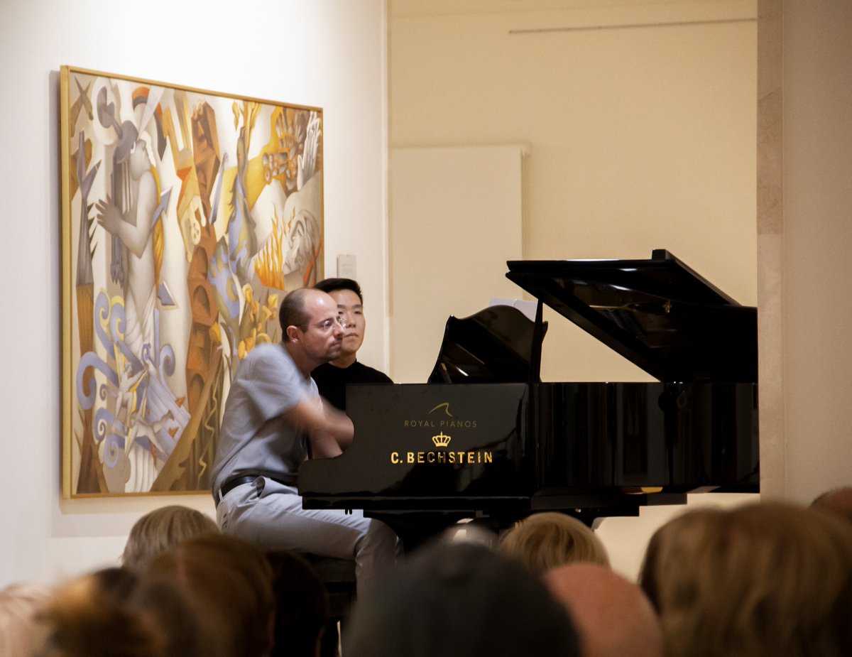 RalliMuseo's tweet photo. 📷 · El pasado miércoles, 7 de septiembre, vivimos en nuestras salas el concierto de música clásica "Música y Arte en Femenino", donde espectaculares artistas internacionales nos regalaron una experiencia única.
#musicaclasica #conciertodepiano #compositoras #arteenfemenino https://t.co/6OQDFjjj46