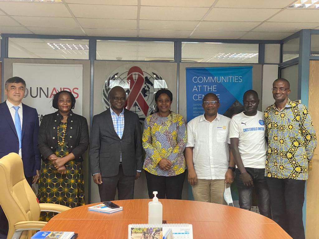We had great discussions earlier today with the team from @aidscommission led by the Director General @NelsonMusoba. Together we shall #EndAIDS2030Ug