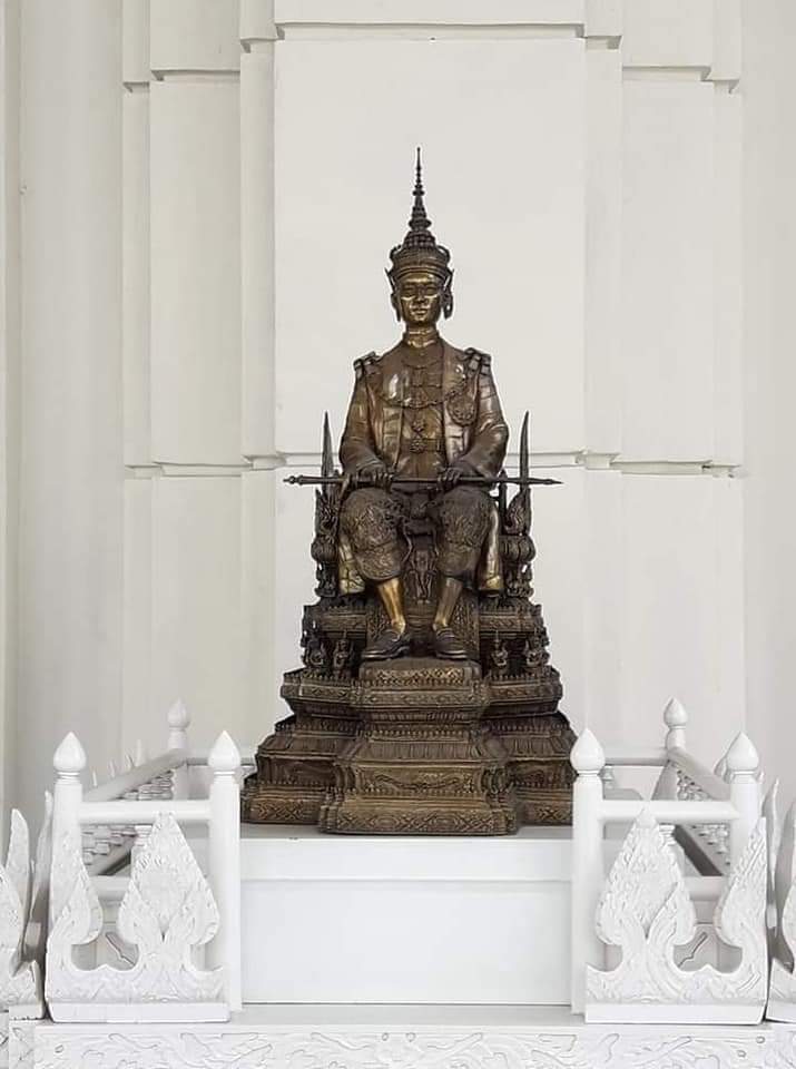 Elite_Soldier_'s tweet photo. ๙ กันยายน วันก่อตั้งสำนักงานคณะกรรมการพิเศษเพื่อประสานงานโครงการอันเนื่องมาจากพระราชดำริ (สำนักงาน กปร.)

🙏จะสืบสาน งานของพ่อ ที่ก่อร่าง
จะรักษา สรรค์สร้าง ทางยิ่งใหญ่
จะต่อยอด ยังประโยชน์ ให้ยาวไกล
เพื่อปวงชน คนไทย ได้ร่มเย็นฯ

#ตรีวิทย์ : ประพันธ์ https://t.co/vg2lfqhHBp