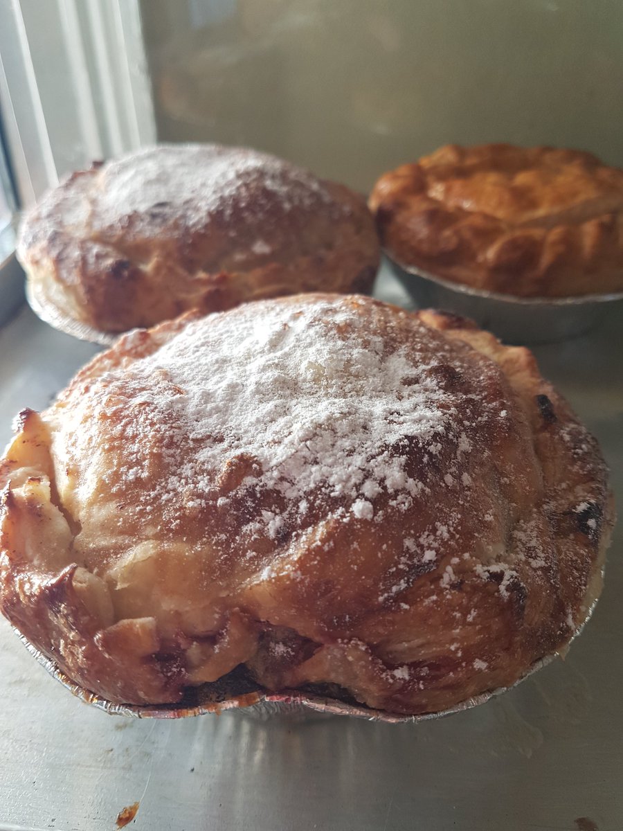 Apple &amp; berry pie! Must try.