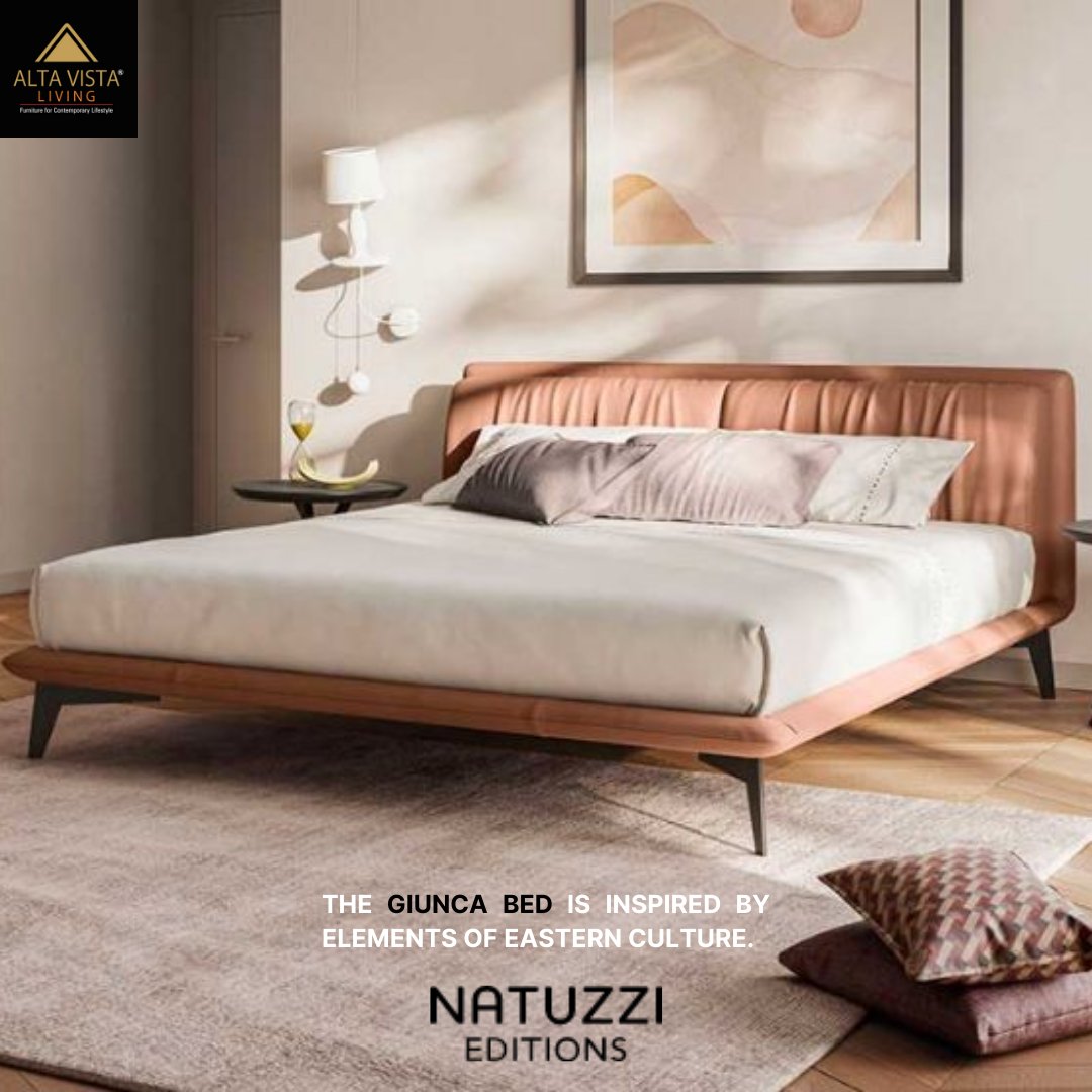 Giunca is in fact the name of the ancient, typical Far Eastern boats characterised by their structure made from junk, whence the name, and their long, tapered shape.
𝑩𝒓𝒂𝒏𝒅: <a href="/NatuzziEditions/">Natuzzi Editions</a>