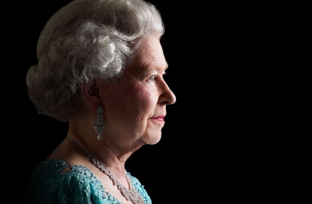 DirectSkye's tweet photo. Skye Direct send our sincere condolences to the Royal Family for the loss of their mother, grandmother, and great-grandmother.

We will forever remember the Queen with great affection, and gratitude for her dedication and service to the people of the UK over the last 70 years. https://t.co/HL0B7PjKUi
