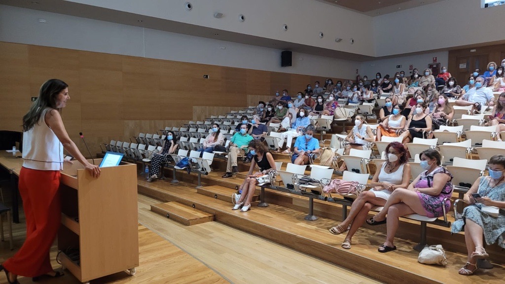 Tot a punt✅pel curs escolar 2022-23🚸

Avui reunió liderada x #CoorEducaSalut de #GAPMallorca amb els equips de pediatria de #apalteucostat <a href="/ibsalut/">Servei de Salut de les Illes Balears (IB-SALUT)</a> <a href="/SalutGOIB/">Conselleria de Salut</a> 

✏️ Organització de l'inici del curs
✏️ Atenció i coordinació dels infants i joves amb problemes se salut crònics