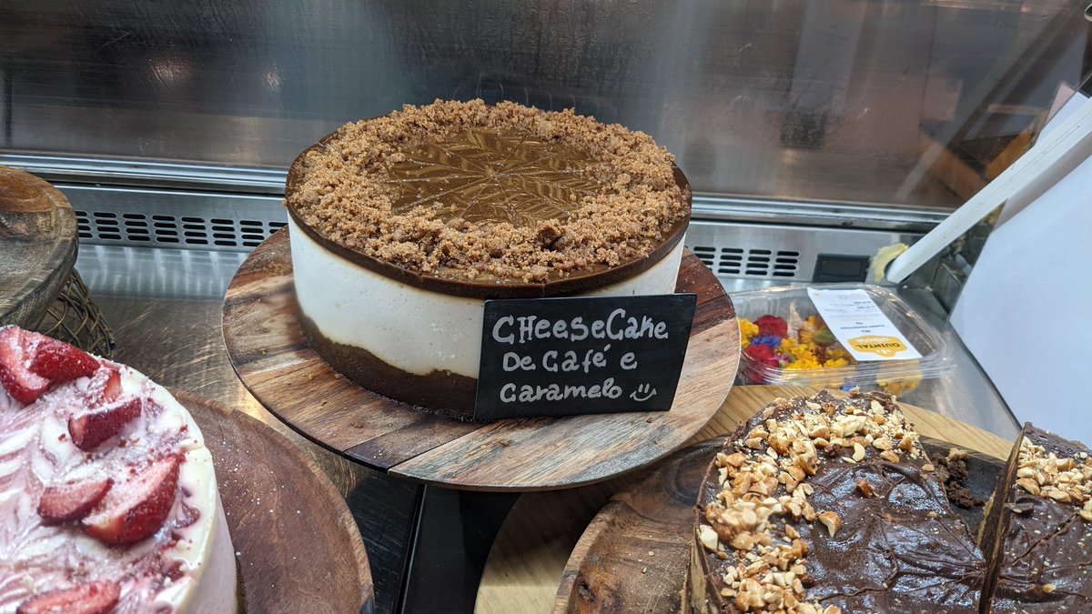 VeganOlive1's tweet photo. #Vegan #Glutenfree #RefinedSugar free at #Ortea #vegan in #Lisboa 🥰😍🥰😍🥰😍 https://t.co/27v3JJxF0l