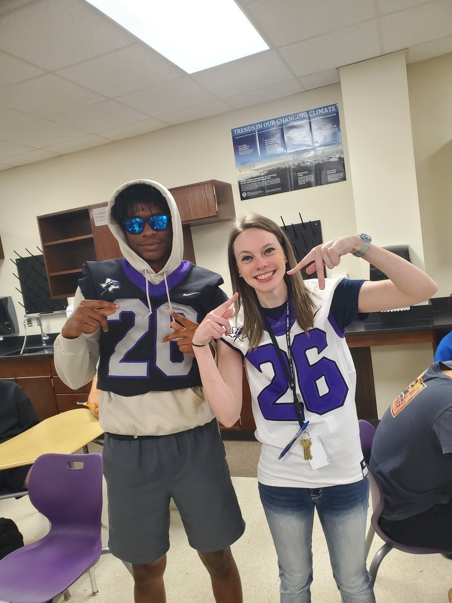 CFHS Aquatics tweet media