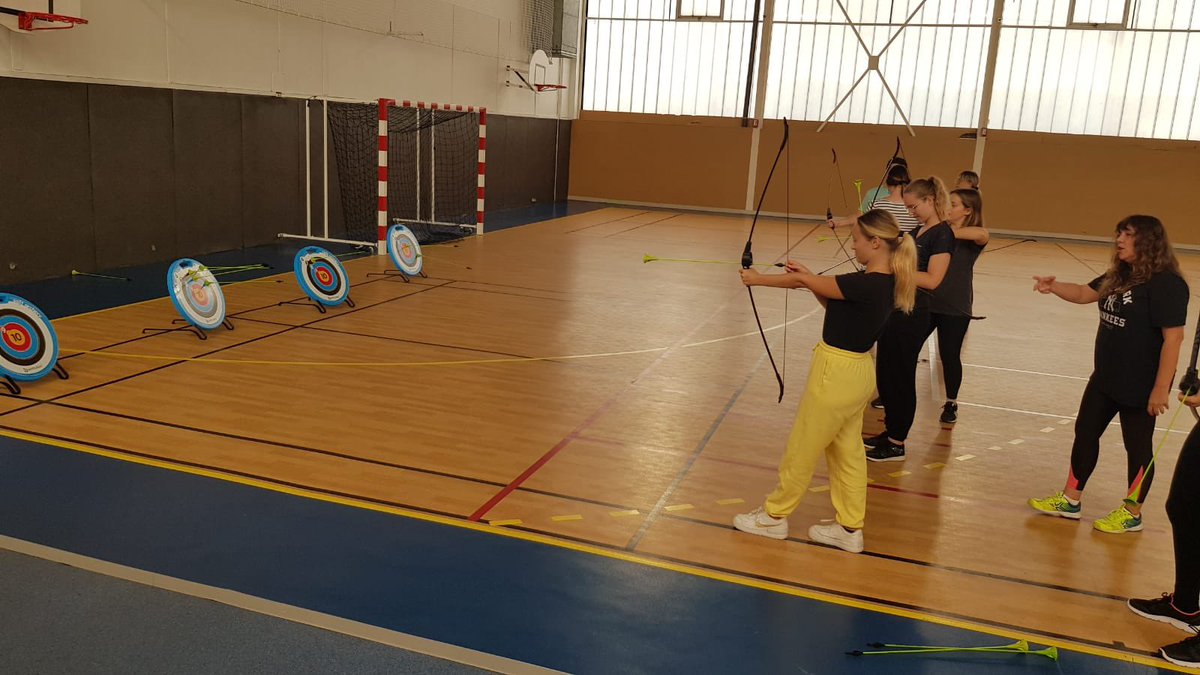 Verobrule's tweet photo. #CirconscriptionLeMéeSurSeine, formation des enseignants nouvellement nommés en #REP, après-midi autour du dispositif #Playdagogie sur l’#EgaliteFilleGarçon , puis ateliers sur les compétences #psychosociales, la #concentration des élèves et les #APQ pour améliorer le bien-être. https://t.co/W6I58xFd5B