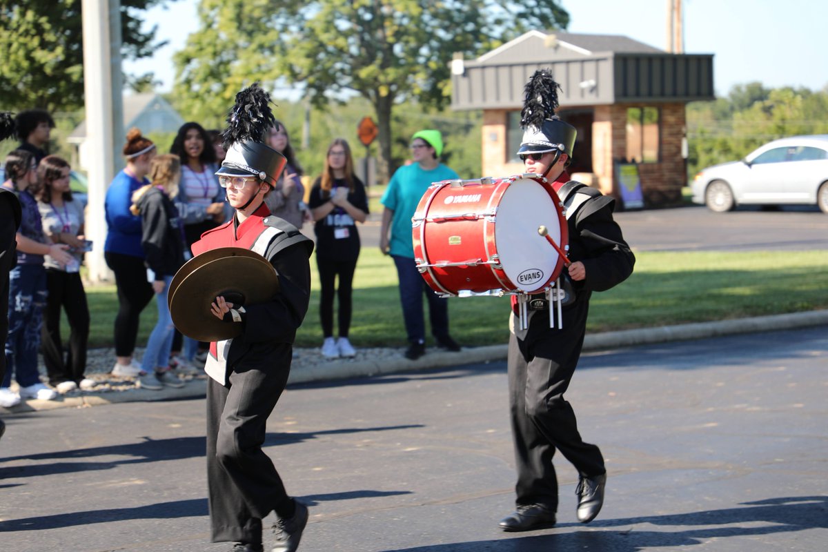 WestfallHS's tweet photo. Thank you, Pickaway Ross, for hosting another successful Battle of the Bands! It was a beautiful day for the Pride of the Mustangs to compete against local schools for the title and some bragging rights! Follow @PickawayRossCTC for the final results posted later today. https://t.co/EUqWAjJzIH