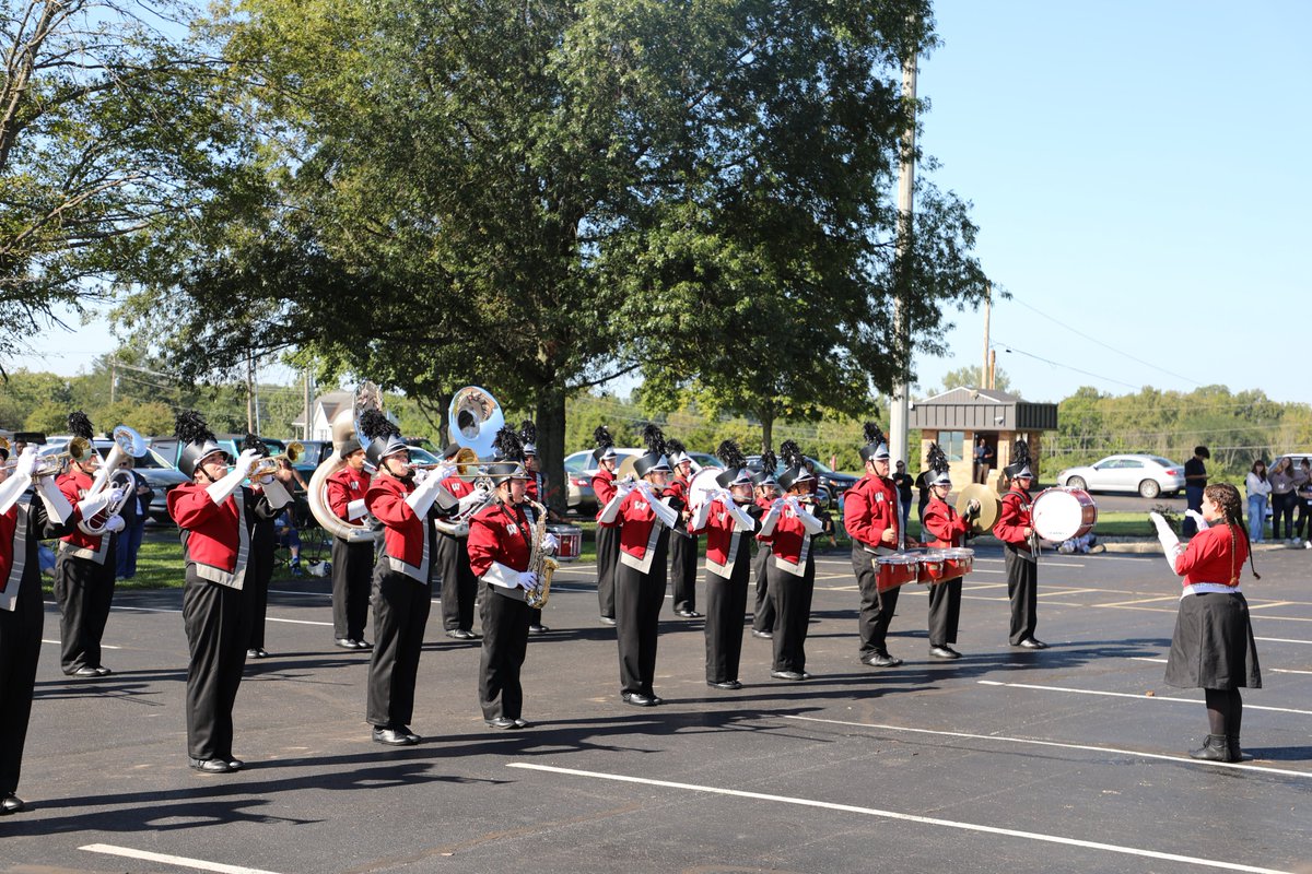 WestfallHS's tweet photo. Thank you, Pickaway Ross, for hosting another successful Battle of the Bands! It was a beautiful day for the Pride of the Mustangs to compete against local schools for the title and some bragging rights! Follow @PickawayRossCTC for the final results posted later today. https://t.co/EUqWAjJzIH