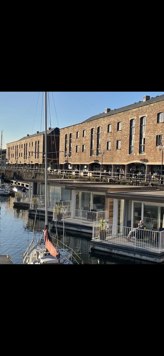 TonyAmmanRFC1's tweet photo. Home for a couple of nights, letโs try out the old sea legs. ๐ฆ #Floatingcabins https://t.co/3eCtf6PSwD