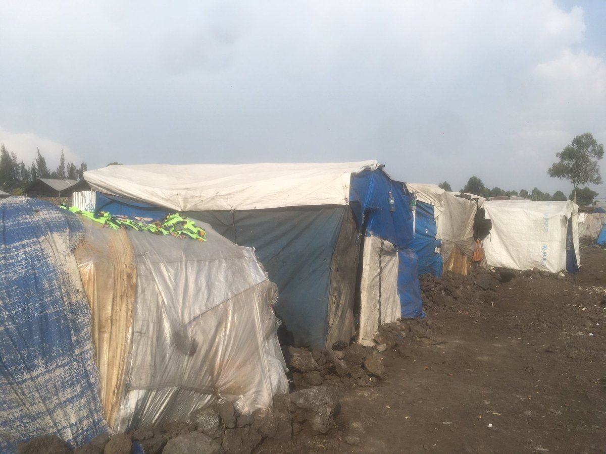 kiro_merveilles's tweet photo. #NYIRAGONGO : une femme enceinte déplacée de la guerre du #M23, vient de rendre l'âme suite aux conditions difficiles au camp de l'EP #Mboga

Il y a urgence par ici chers membres du gouvernement. https://t.co/BDe2ujsJI8