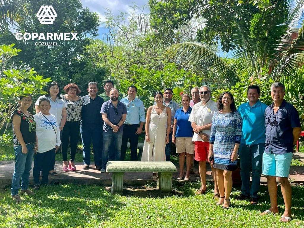 CoparmexCozumel's tweet photo. El pasado 04 de septiembre se reunieron los integrantes del Comité Isla Azul en Casa Missión, con motivo de su Primer Aniversario, y donde presentaron los avances del Proyecto Acuerdo San Gervasio.
#PrimerAniversario #islaazul #acuerdosangervacio https://t.co/tlo2IKnvgq