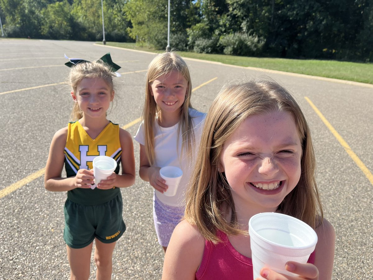 Cheers to The BFG!  Kids loved drinking Frobscottle. <a href="/hutchingsele/">Hutchings Elementary</a>