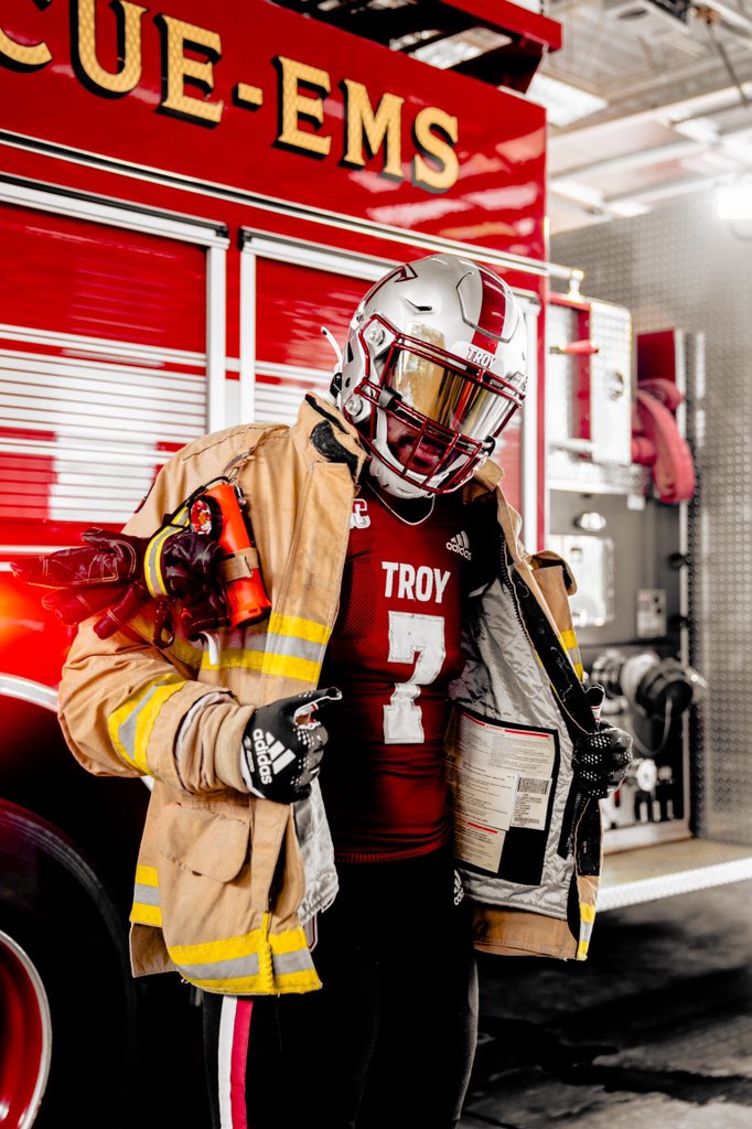 jackrmartin_'s tweet photo. Code red. 🚒 https://t.co/IZXR06rIjL
