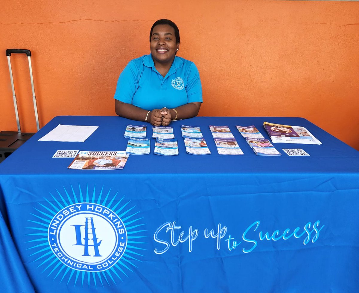 Lindsey_HTC's tweet photo. Sharing our 23 CTE programs at Open House! 🏫 Thank you @benfranklink8 and @brownsvillems for inviting us‼️
#StepUpToSucess #UpskillGetThere #ilovelindsey https://t.co/f4f5yDGVpI