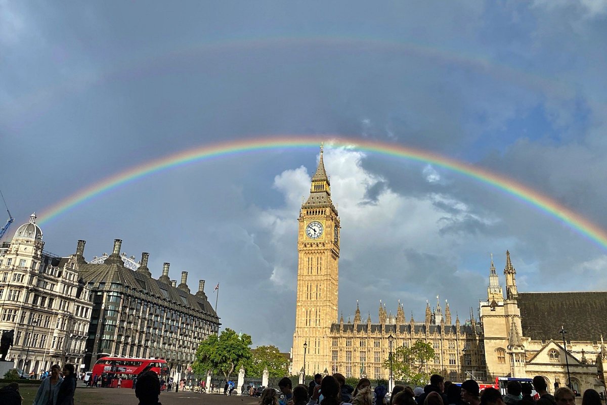 Noozhawk tweet media