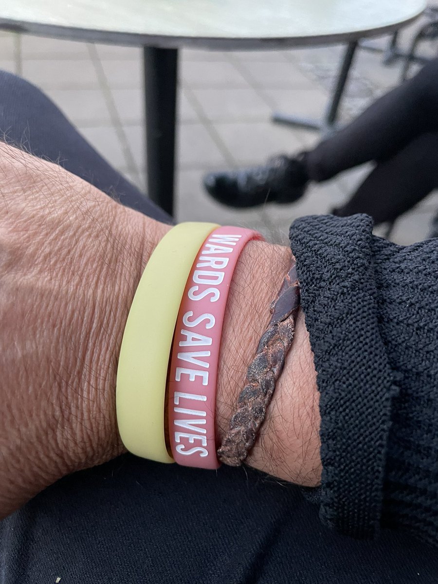 DadQrusu's tweet photo. I wear this wristband since my first #LEC Final in 2017. Back then it was the #eulcs where my loved @UnicornsOfLove lost against @G2esports in the final game https://t.co/p347VVS4Sn