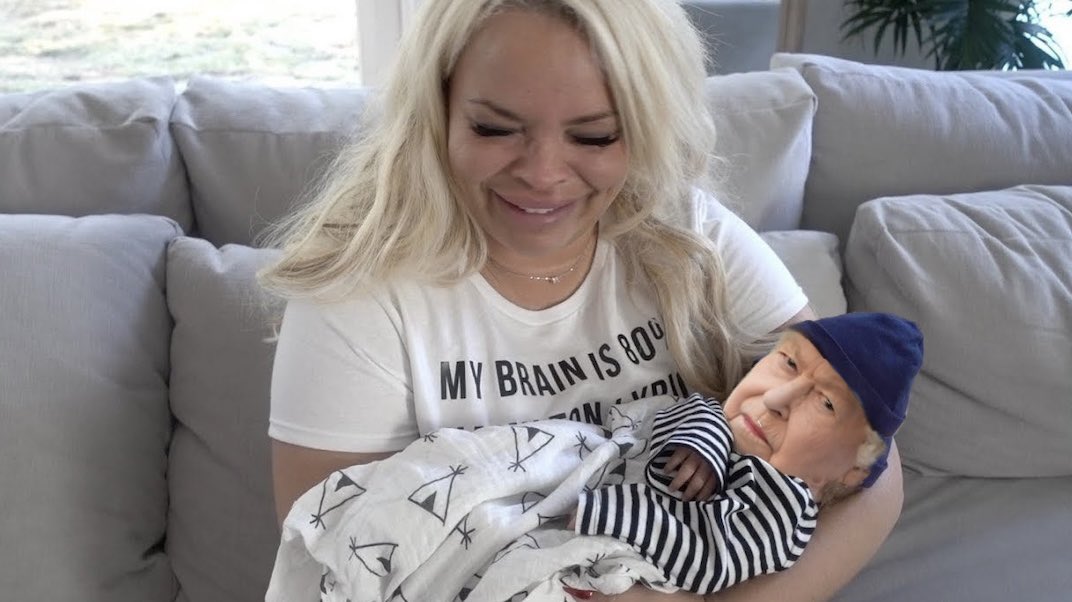 ZRidaRida19's tweet photo. BREAKING NEWS: Trisha Paytas shares her first photo of her precious little baby girl! 🥺💕 https://t.co/YoQdCEOpK9