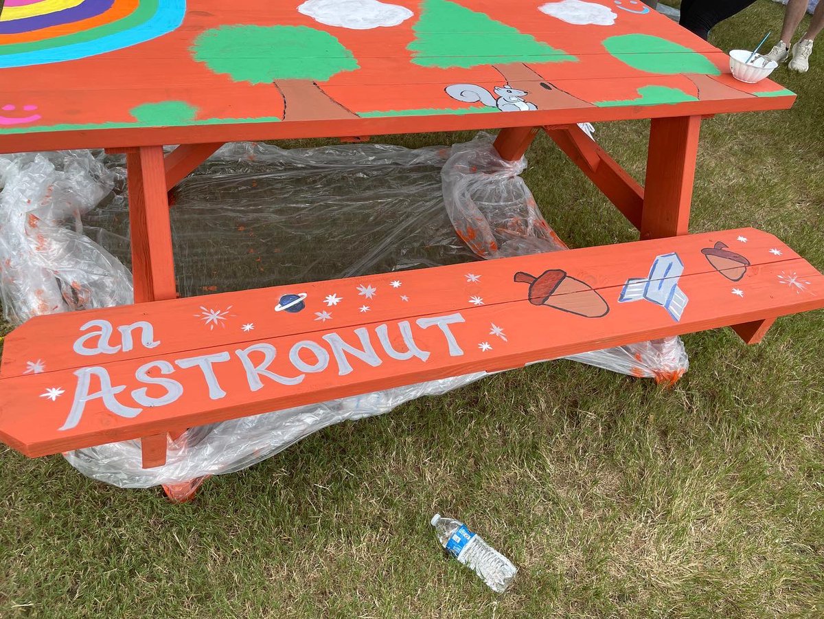atlantaymca's tweet photo. We’re keeping our neighborhoods beautiful and spreading joy and messages of encouragement with several beautification projects across metro #Atlanta. #ymcadaysofservice https://t.co/B2eKejOREQ
