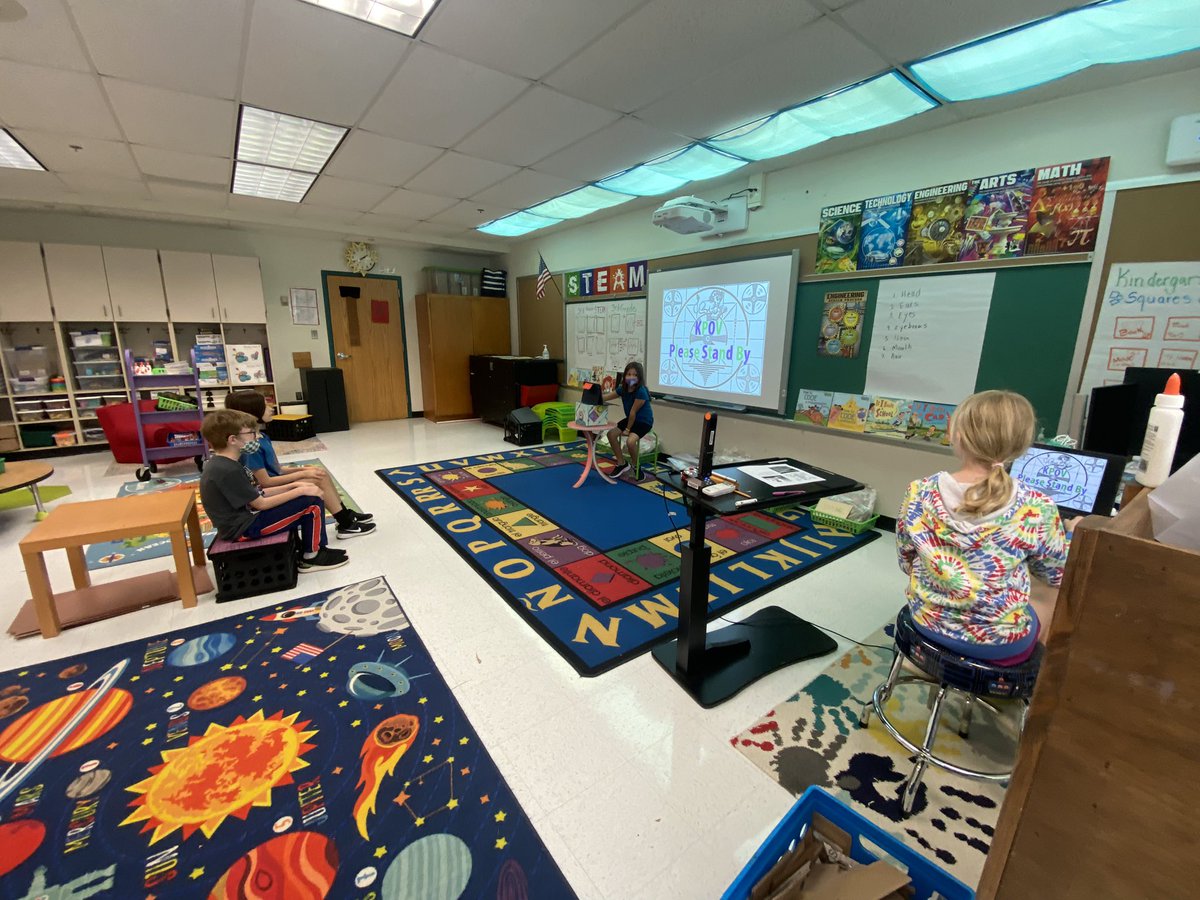 kingsparklions's tweet photo. Our 3rd grade #KPOVNews (Kids Point of View) anchors prepping for next week’s news shows! K-3 student leaders #greatmindsatWork https://t.co/4Klmm6lRmg