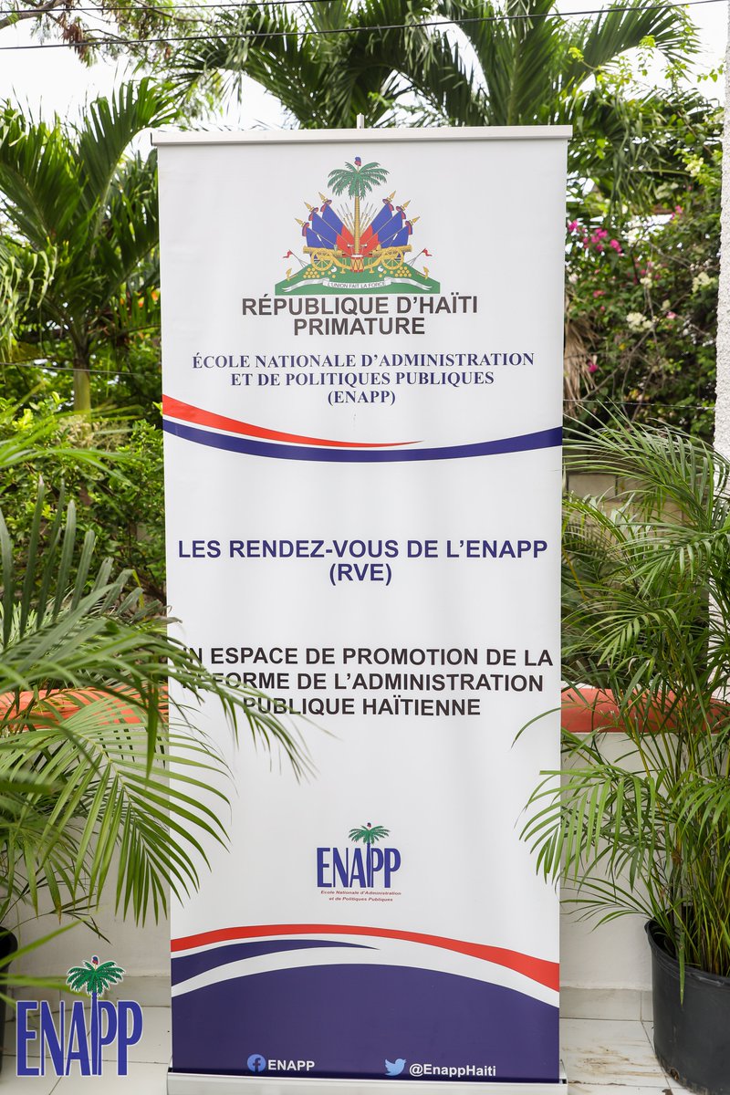 EnappHaiti's tweet photo. Retour en images sur le quatrième « #RendezVousdelENAPP (#RVE) », organisé le mercredi  31 Août 2022 à la salle de conférence de l'Enapp. Un remerciement spécial à notre intervenant, Monsieur @jemisil ; à notre modérateur, Monsieur  @EconomistDesimo ; et à nos participant·e·s. https://t.co/Mivq43v6tH