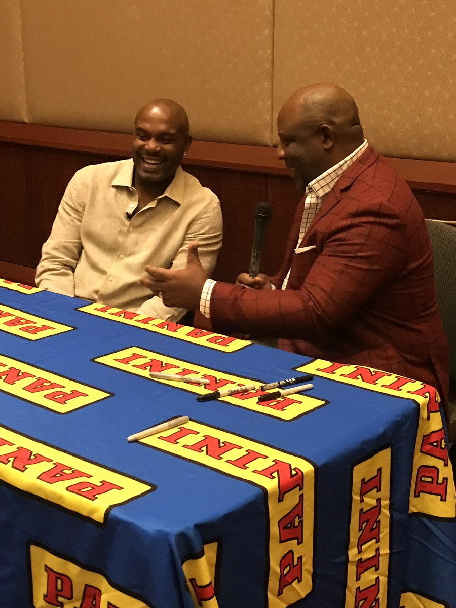 TheJaxShow's tweet photo. Great to be back at @hoophall ‘s enshrinement weekend. Working on a great #InsideTheHEAT episode featuring Tim Hardaway’s induction https://t.co/5VtJdxXvNd