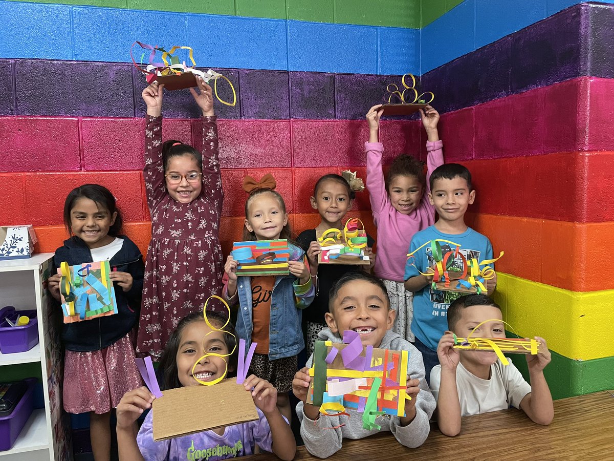 ARTClark3978's tweet photo. Officially finished now with our line sculptures in first grade!!! So proud. To the display case they go @MilamMagnet @ECISD_FineArts @Dorothy0rtiz #milammagnet #teamecisd @EctorCountyISD https://t.co/m5NHThMSJH