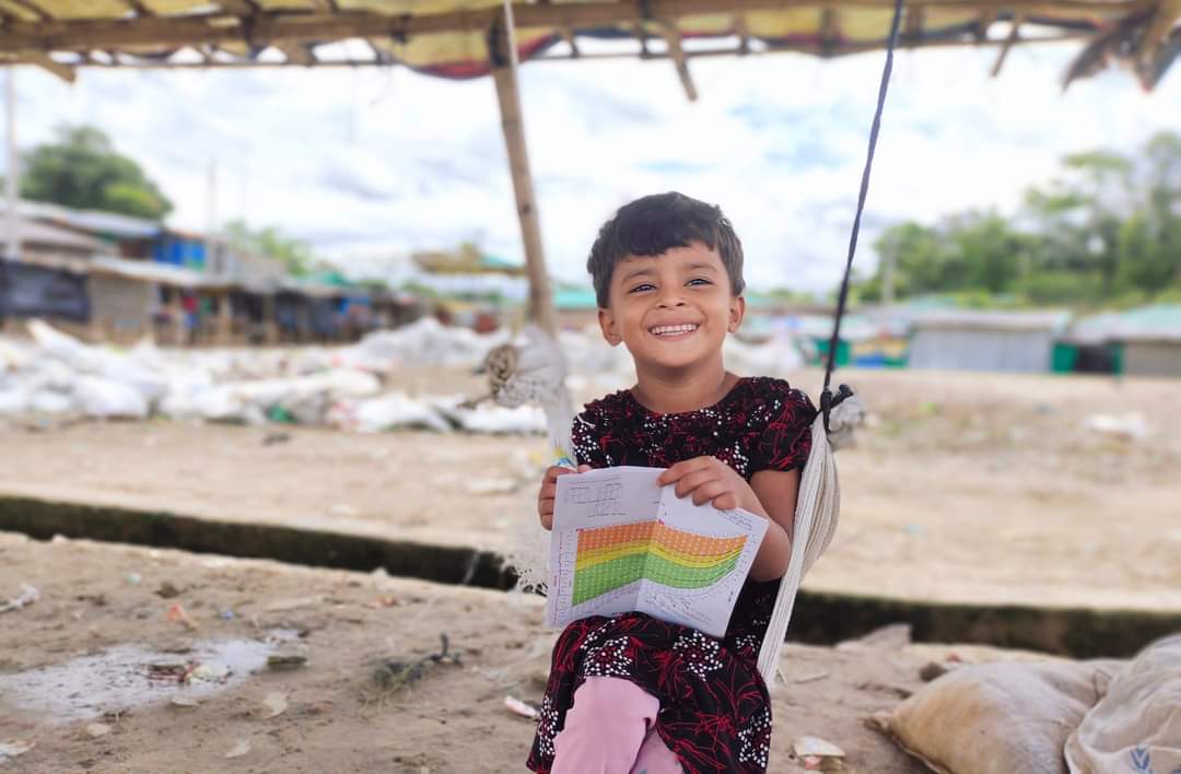 RoRezaul's tweet photo. Portrait Photography in the rohingya refugee camp.
© by Ro Rezaul Islam 
#cute #smile #Rohingya 
#rorezaulislamphotograper #rohingyatographer #rohingyaphotography #rohingyachildren #everydayrefugees #RohingyaCrisis #RohingyaFuture #FreeRohingya #WeAreRohingya #blurbooks https://t.co/yBvN8yXagF