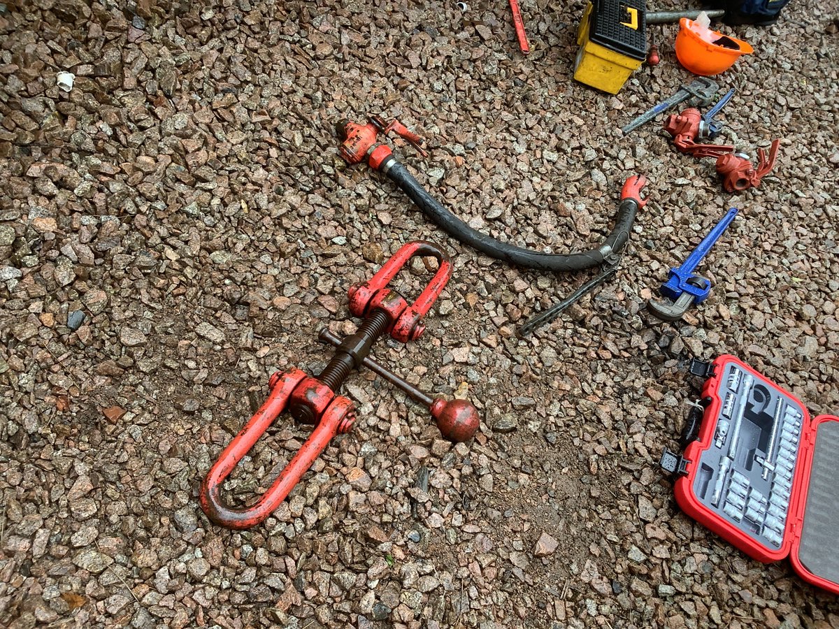 13milepost's tweet photo. ☎️ " Hello - -following a risk assessment of dynamicness - we're screwed " #1Z99
🧐
🦺 https://t.co/jHGOJSuEUE