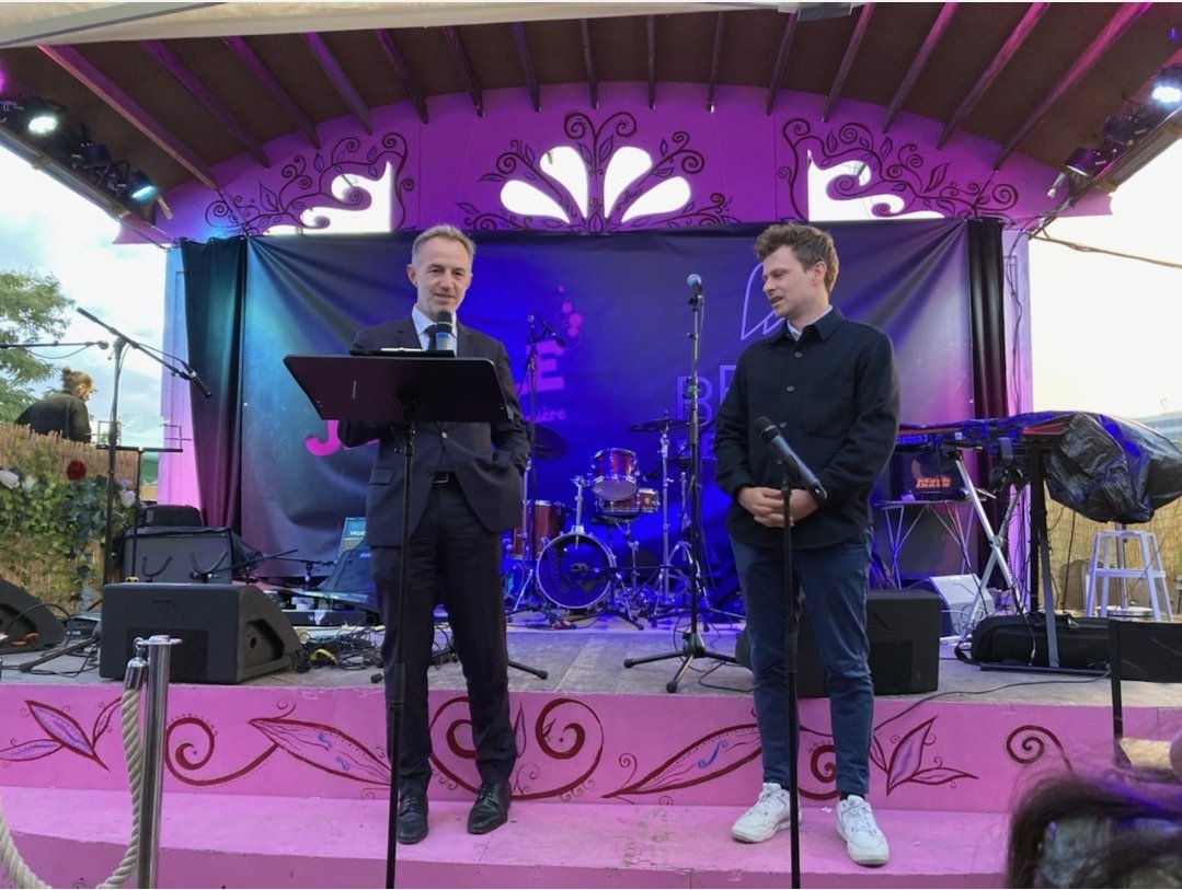 Inauguration de #BercyBeaucoup avec tous les partenaires et les acteurs de l'ESS et de <a href="/YWC_Marseille/">Yes We Camp</a>,un projet qui a vu le jour sur un  foncier du <a href="/GroupeSNCF/">Groupe SNCF</a>