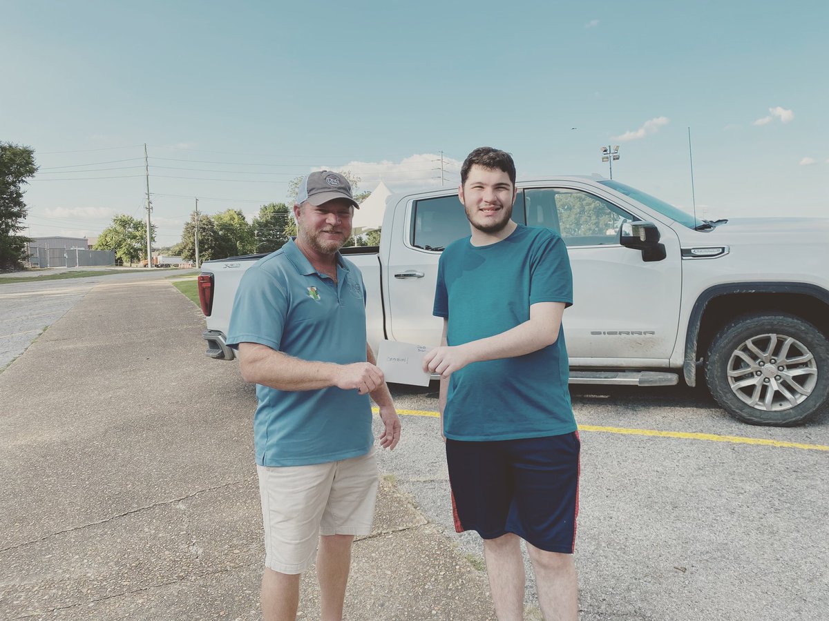 AgForAutism's tweet photo. We had the great honor of presenting a grant to Casey Brown whose gift card will go to buying a electronic device to continue his therapy as an adult. What a wonderful family! #agforautism https://t.co/ac2Rq7EHLC
