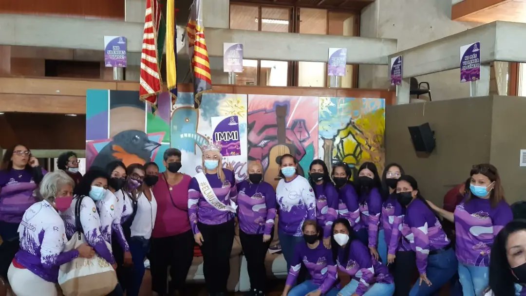 Minmujer_Lara's tweet photo. En el marco de los 470 años de la ciudad de Barquisimeto el alcalde Luis Jonás Reyes por medio del Instituto Municipal de la Mujer e Igualdad de Género (IMMI) presentaron la comedia motivacional "El Mujerón"...

#GuerraALaCorrupción 
#MinMujerLaraContigo 

https://t.co/l6i09zhAsO https://t.co/ktl5fXEcwq