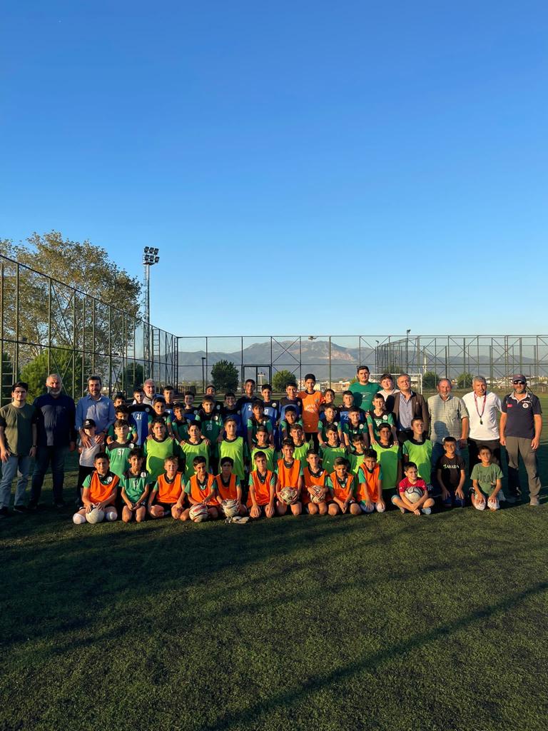 CevreBursa's tweet photo. Şehir Buluşmaları programımız Çelebi Mehmet Gençlik Spor Kulübü evsahipliğinde izcilik branşı temsilcileri ve geleceğin sporcularıyla devam etti. 
@csk_bsk 
#ŞehirBuluşması https://t.co/Mrid3ZZGVI