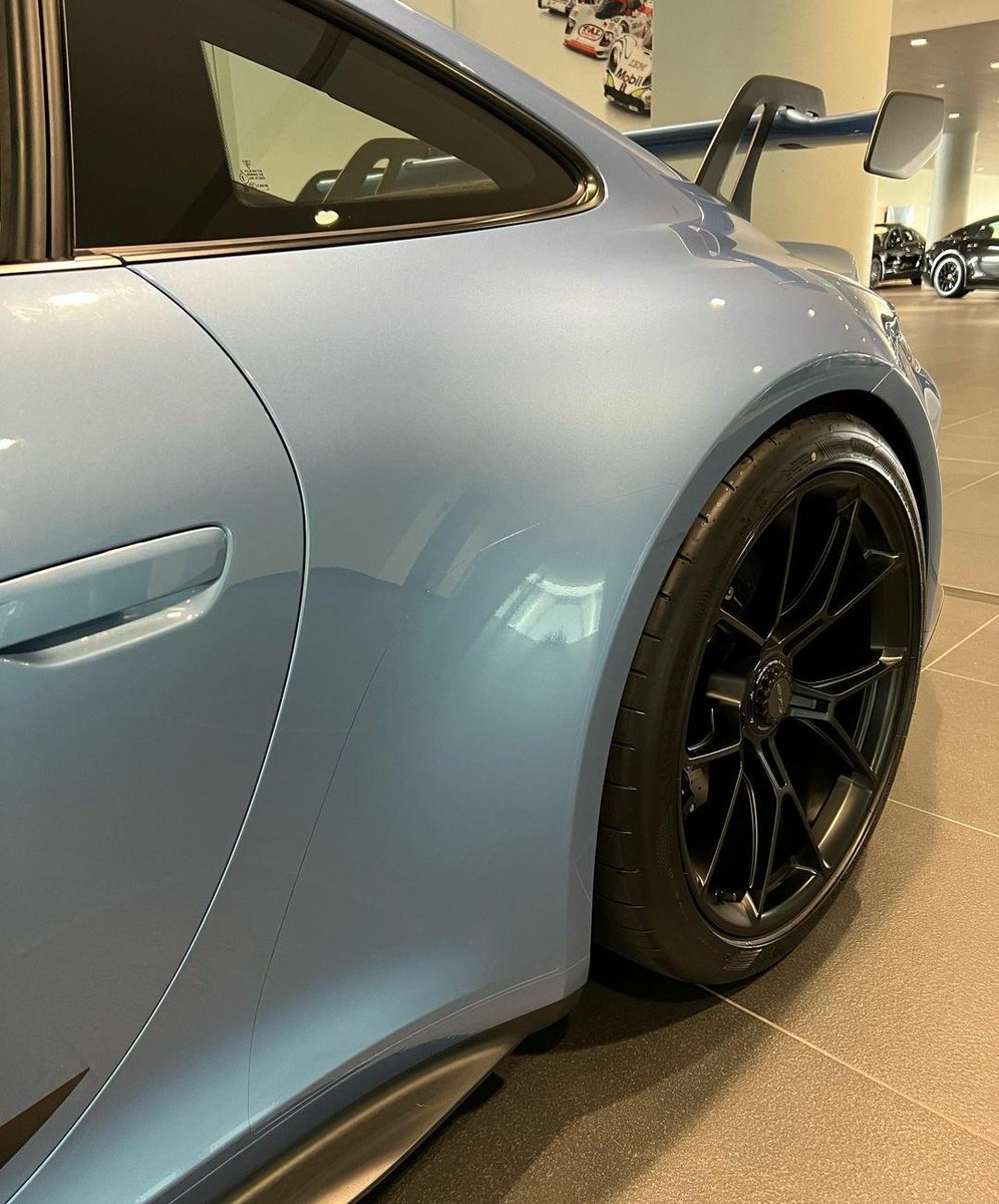 PorscheCIub's tweet photo. Paint-to-Sample Gemini Blue Metallic 992 GT3 https://t.co/lpcnpPM2JX