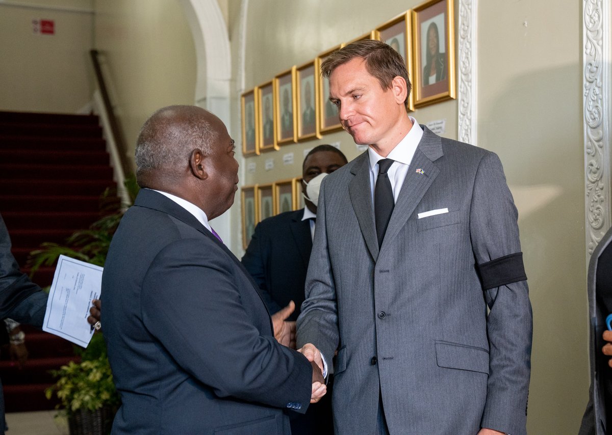 The Office of the Governor General ordered that the Book of Condolences be opened today following the passing of Her Majesty Queen Elizabeth Il.
Prime Minister Hon. Philip Davis, KC, MP, signed the book after His Excellency the Most Hon. Sir. Cornelius A. Smith, GCMG, ON. (1/3)
