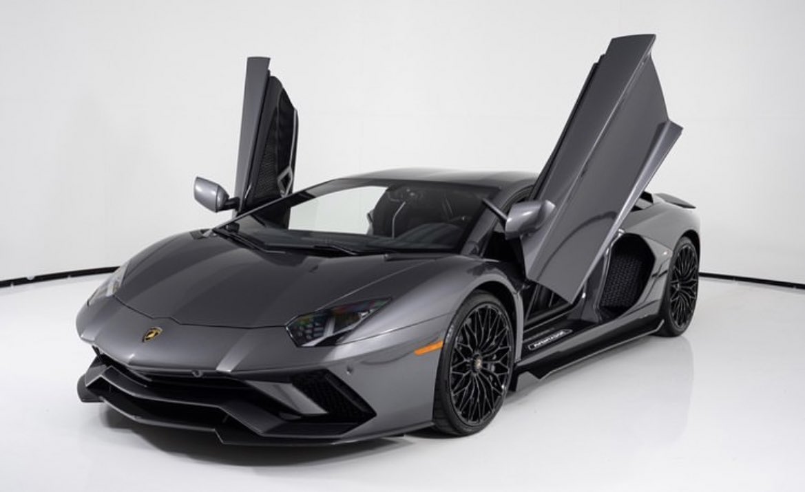 LuxuryCars365's tweet photo. Lamborghini Aventador Ultimae ♠️ https://t.co/JMsHoVh69z